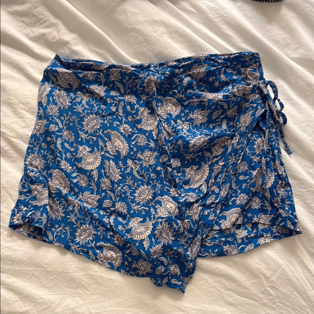 Zara size medium Floral Blue Women's Skort
